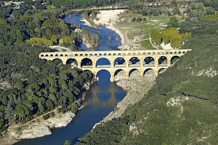 30le-pont-du-gard-14-1014 - Photo aérienne le-pont-du-gard (14) - Gard : PAF