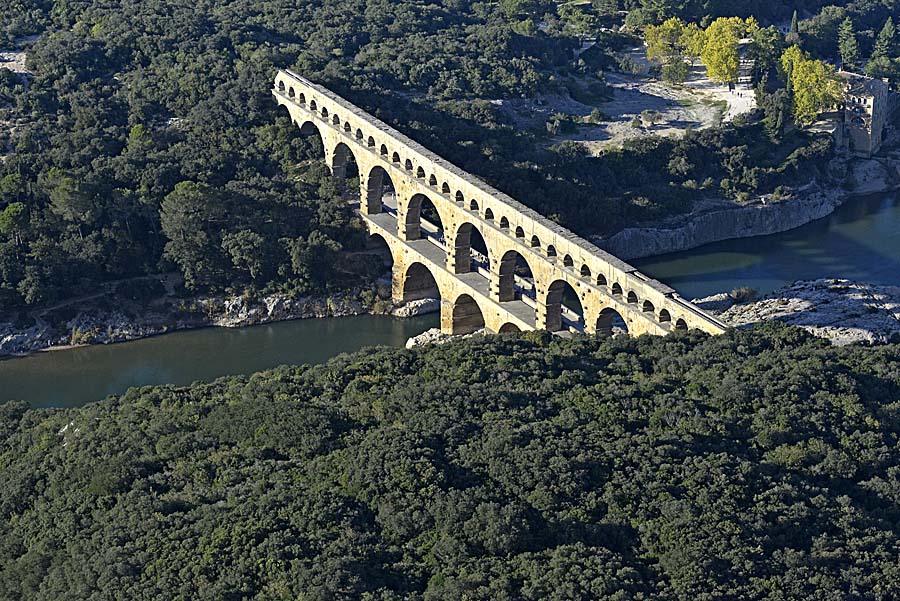 30le-pont-du-gard-22-1014 - Photo aérienne le-pont-du-gard (22) - Gard : PAF