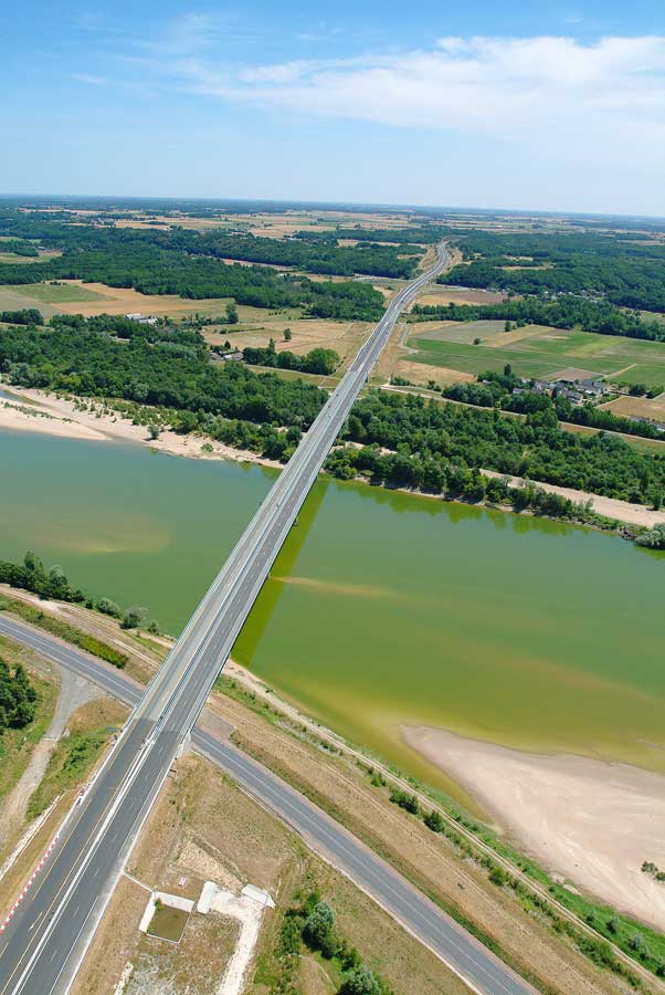 00autoroute-a85-5-0704