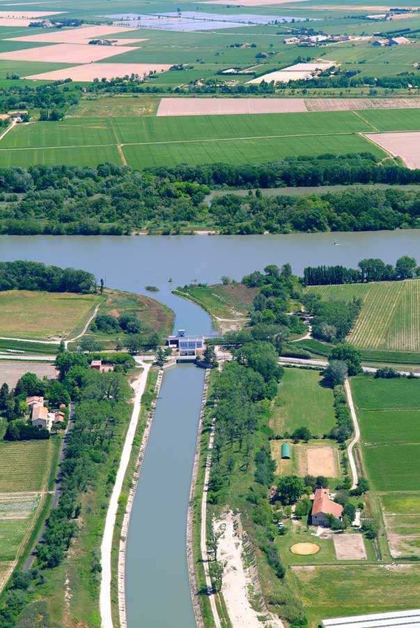 00canal-bas-rhone-8-0506