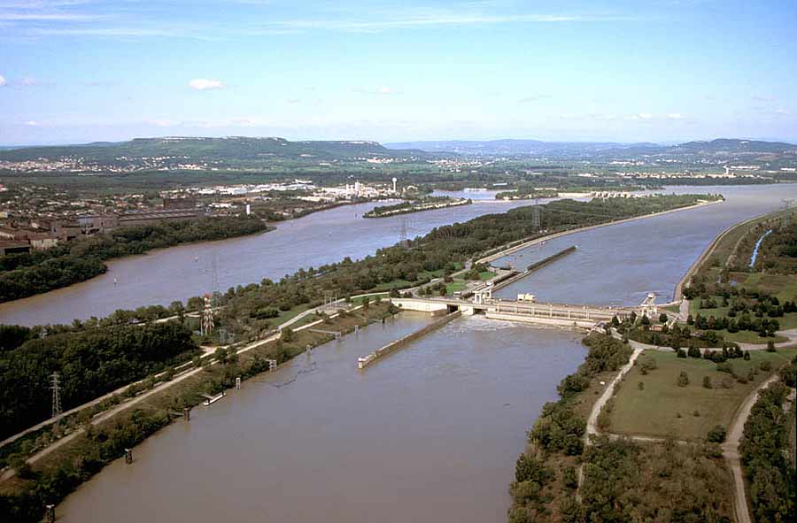 00le-rhone-en-crue-2-e02