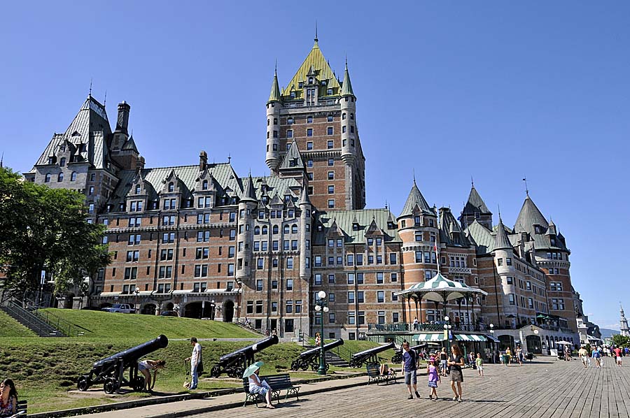 00quebec-276-0810