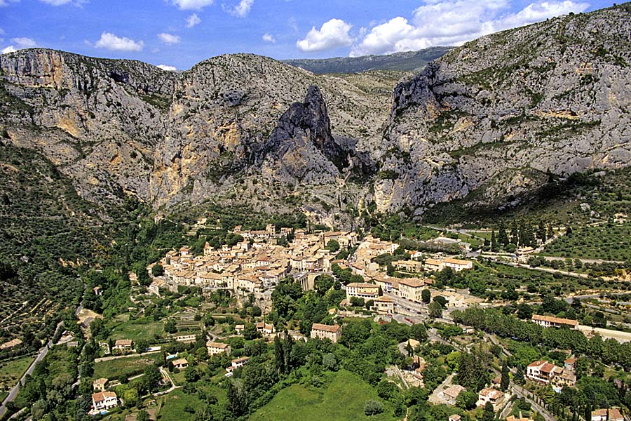 04moustiers-sainte-marie-1-e95