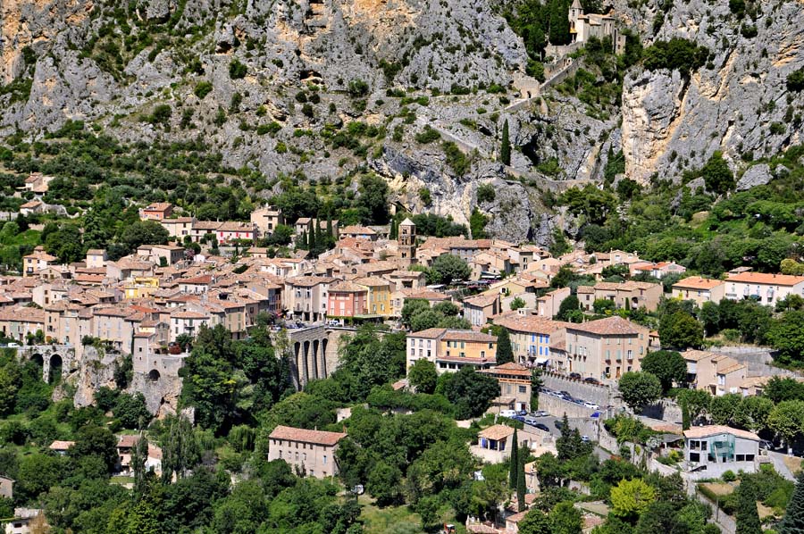 04moustiers-sainte-marie-10-0810