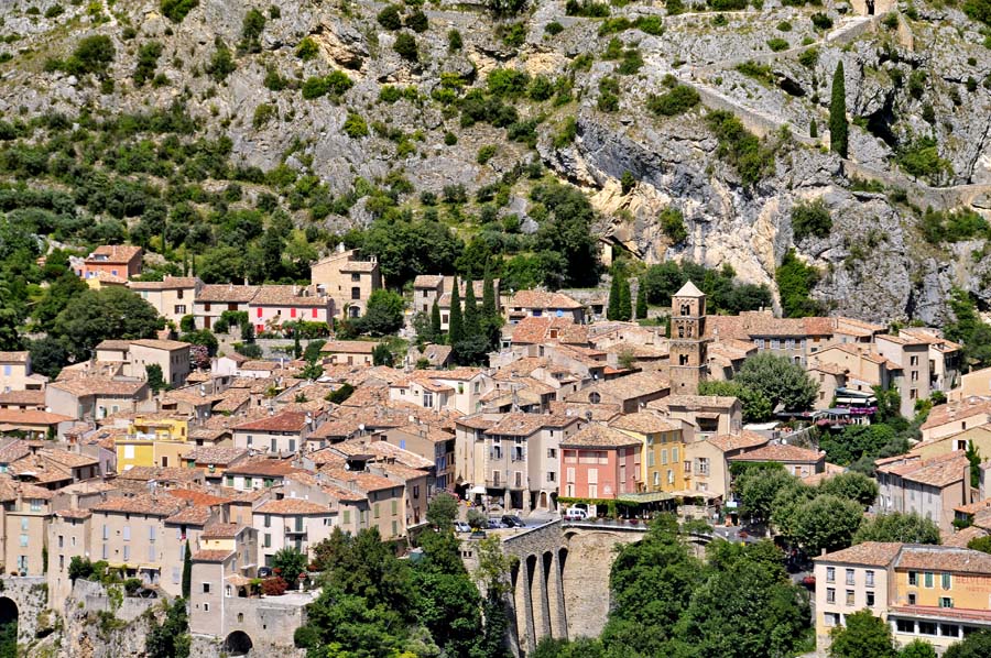 04moustiers-sainte-marie-12-0810