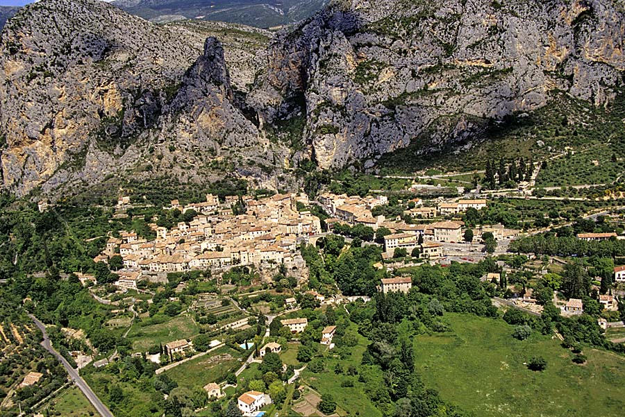 04moustiers-sainte-marie-4-e95