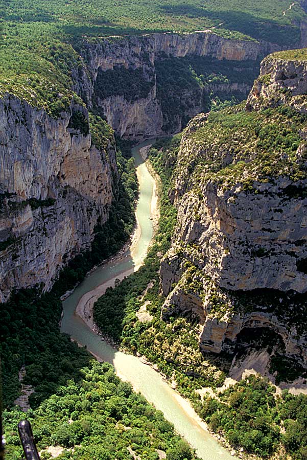 04verdon-3-e