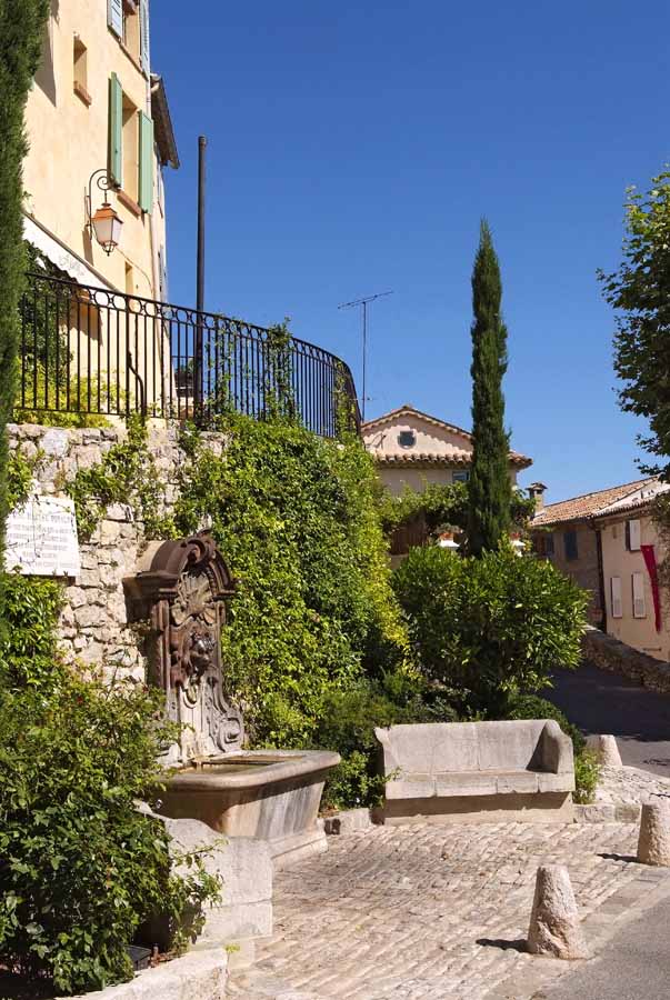 06mougins-56-0707