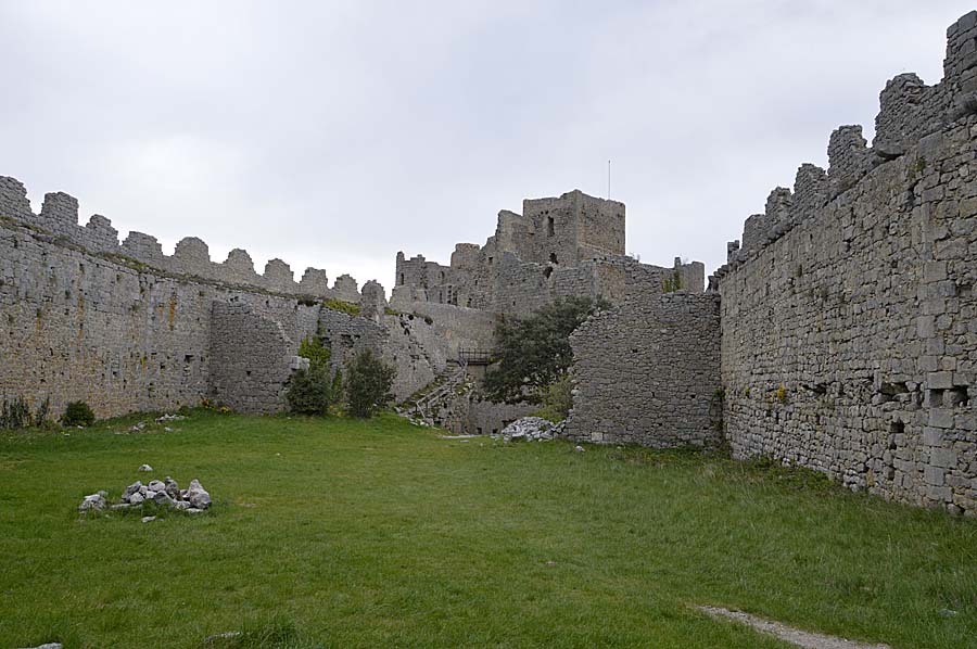 11chateau-puilaurens-7-0415