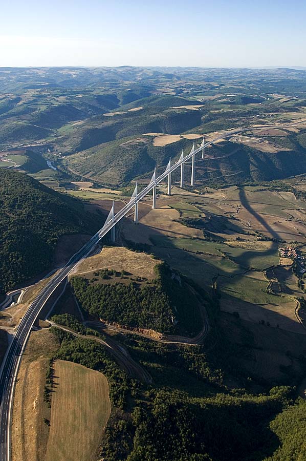 12viaduc-millau-75-0909