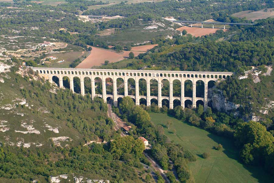 13aqueduc-ventabren-7-0904