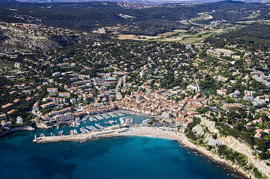 13cassis-13-0409