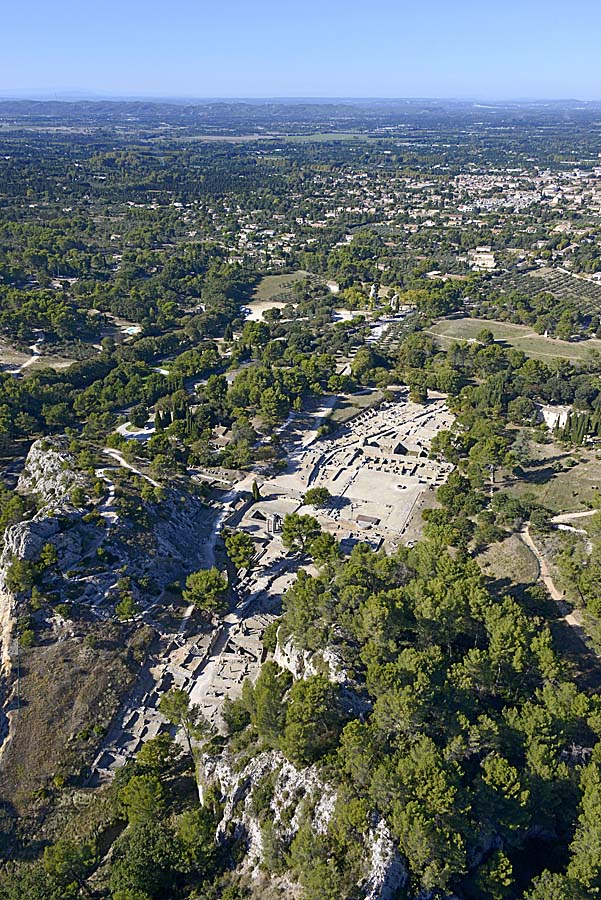 13glanum-1-1018