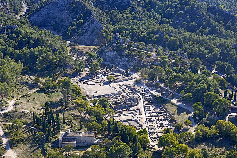 13glanum-13-1018