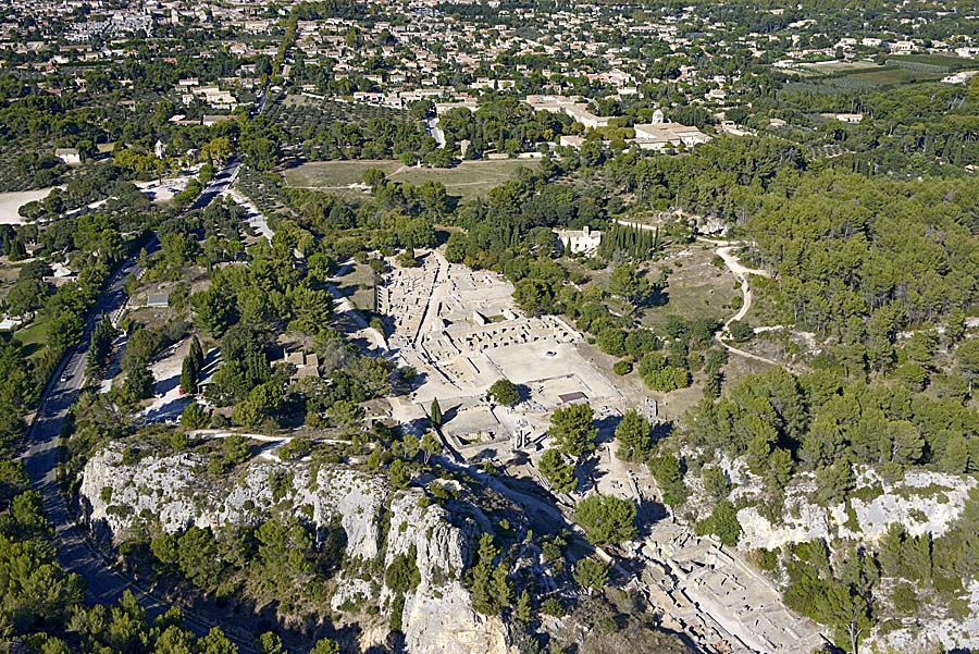 13glanum-21-1018