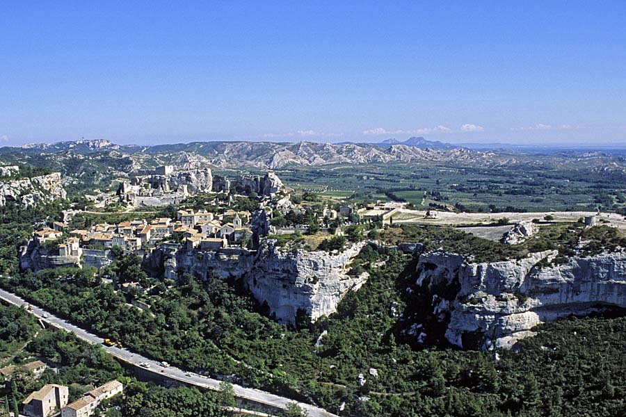 13les-baux-de-provence-13-e03