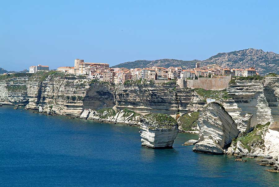 20bonifacio-17-0404