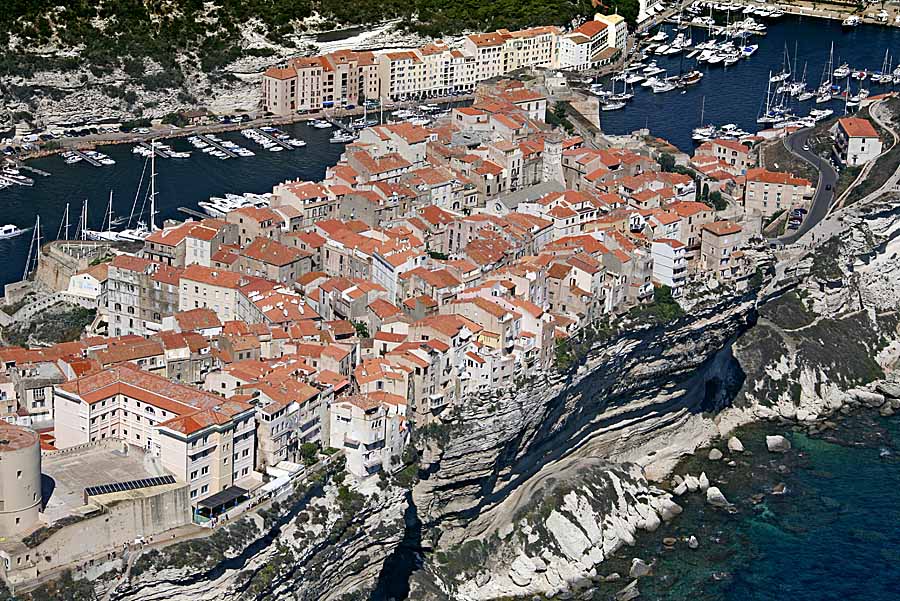 20bonifacio-41-0807