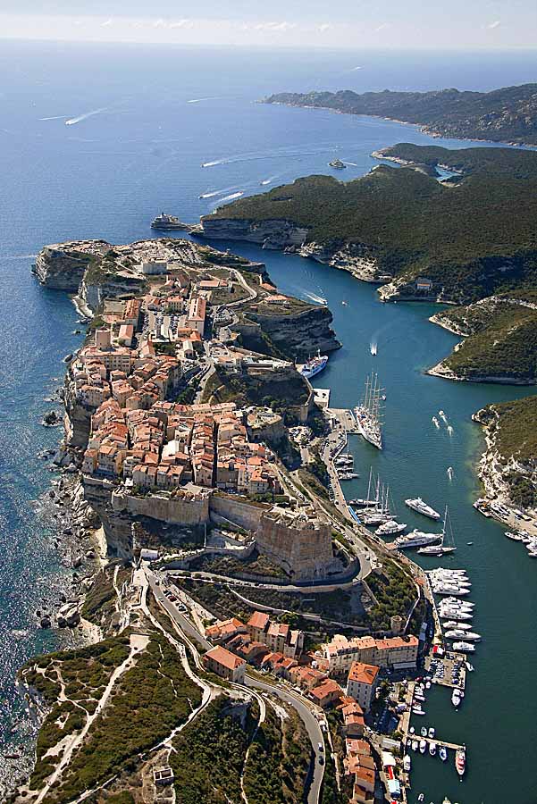 20bonifacio-46-0807