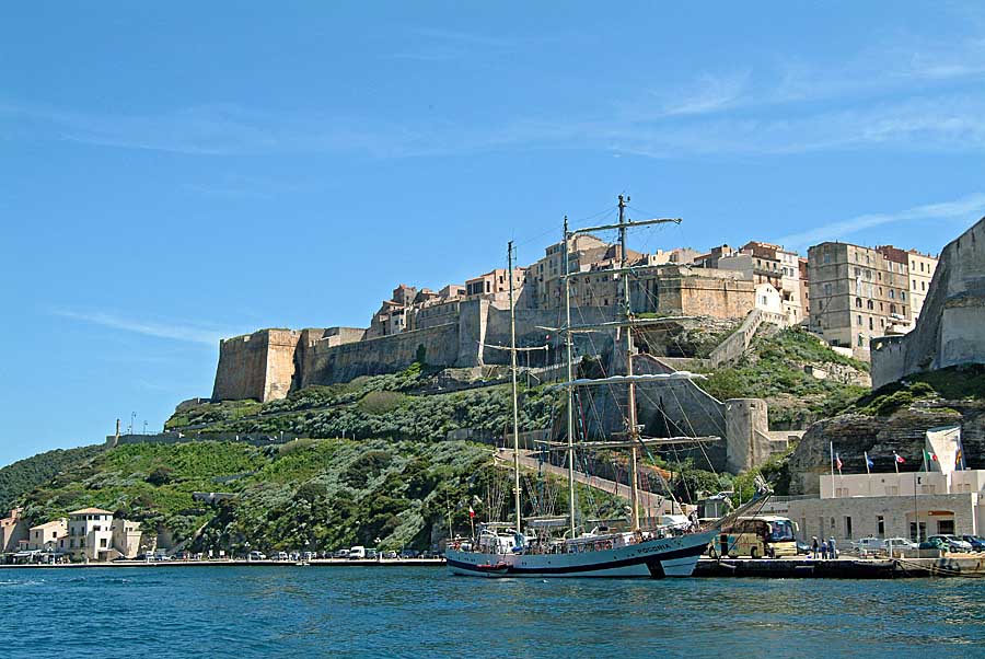 20bonifacio-49-0404