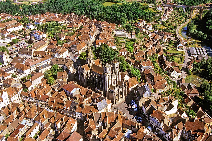 21semur-en-auxois-5-e95