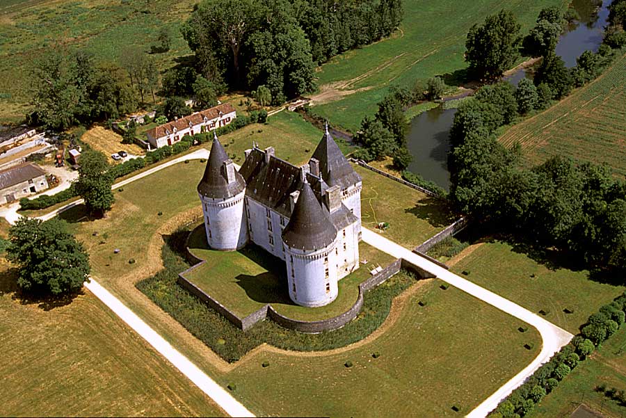 24bories-chateau-2-e95