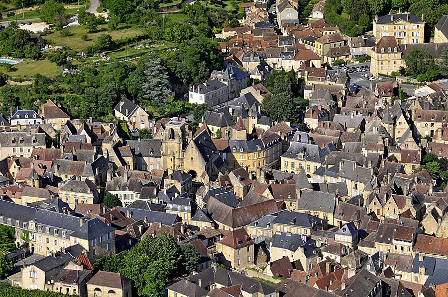 24sarlat-64-0610