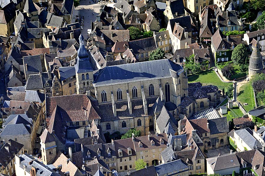 24sarlat-77-0610