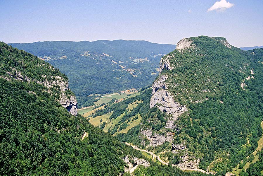 26gorges-de-la-bourne-1-e94