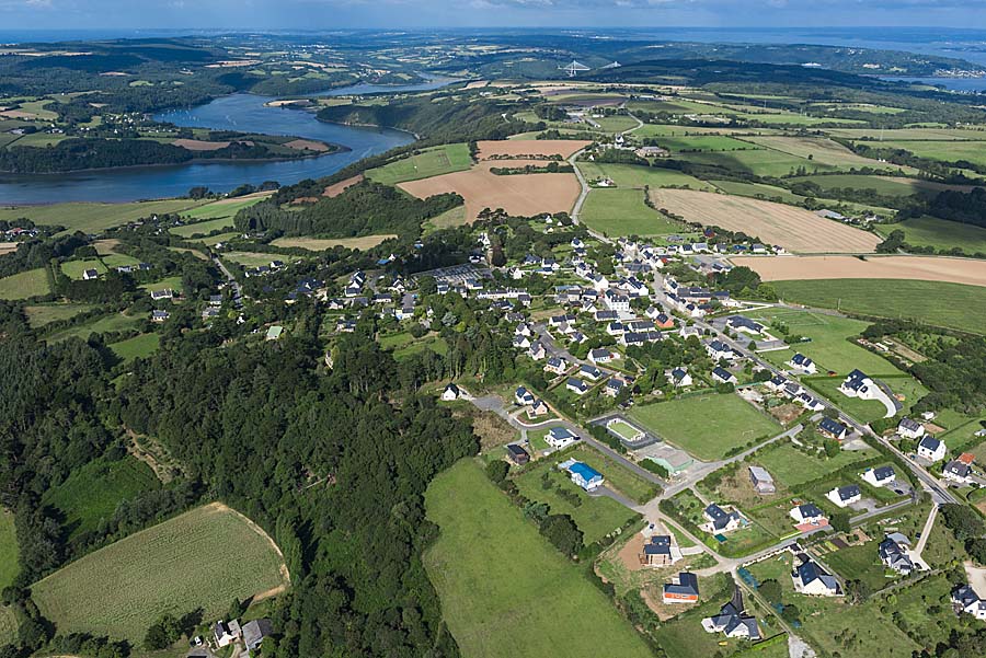 Photos aériennes Pont-de-buis-les-quimerch vu du ciel | Photo Aérienne