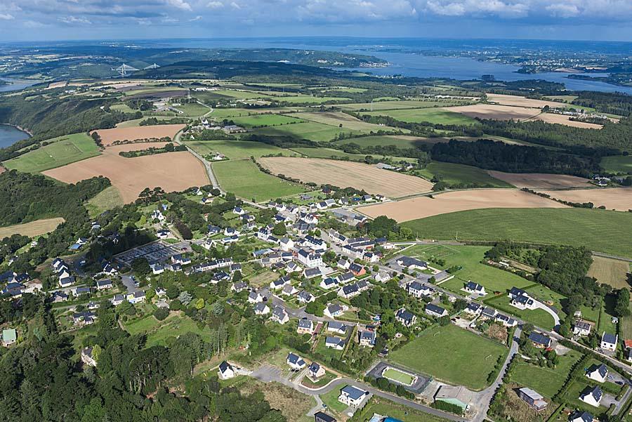 Photos aériennes Pont-de-buis-les-quimerch vu du ciel | Photo Aérienne