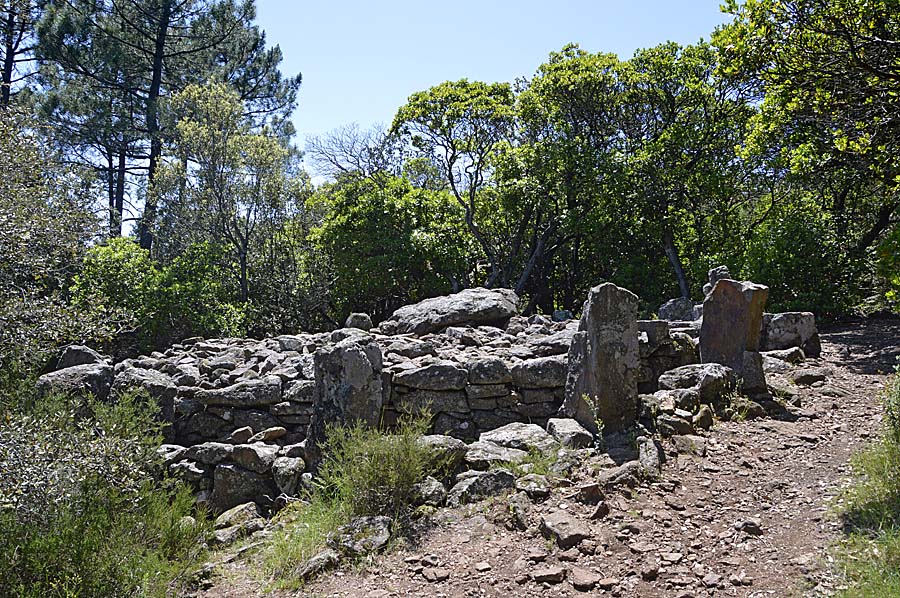 30dolmen-grande-pallierres-19-0515