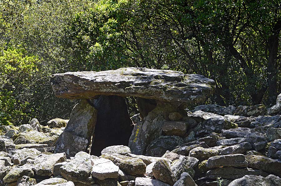 30dolmen-grande-pallierres-7-0515