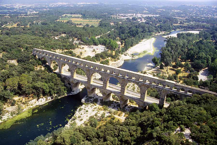 30le-pont-du-gard-1-e95