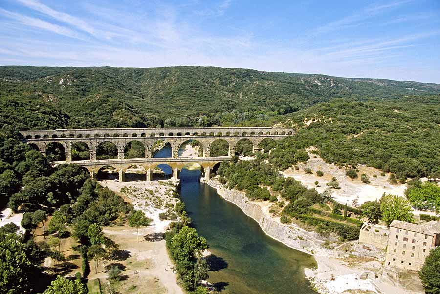 30le-pont-du-gard-14-e02