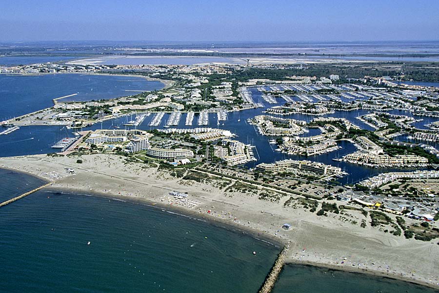 30port-camargue-1-e00