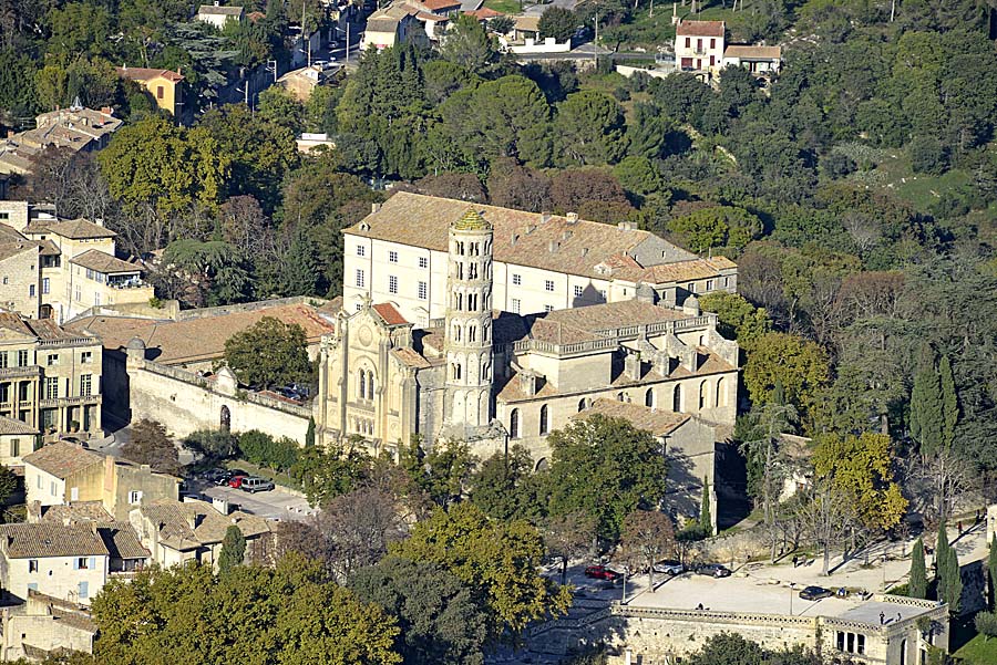 30uzes-15-1014