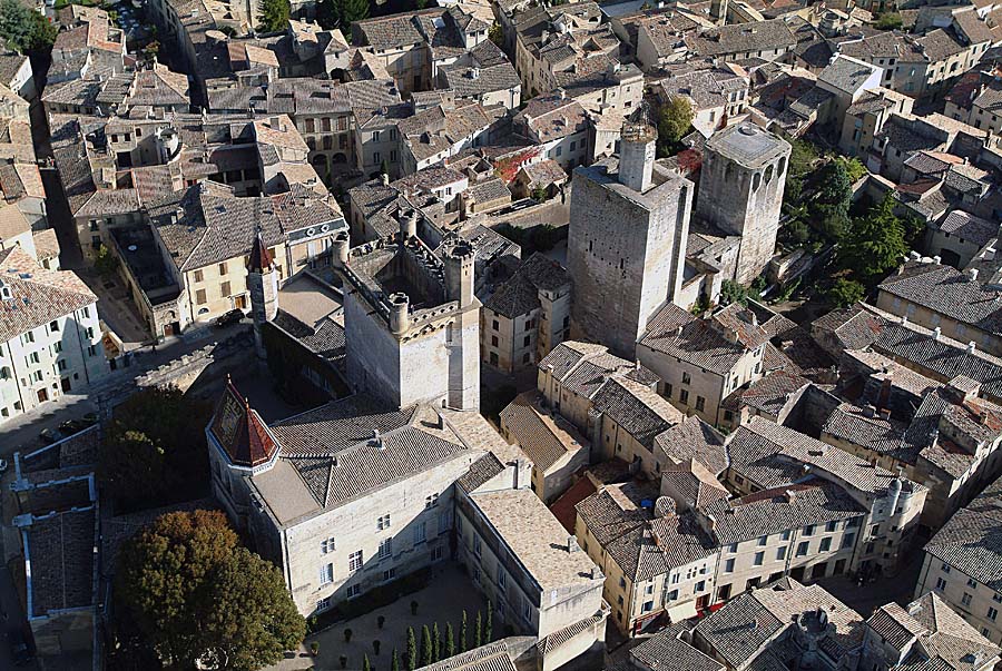30uzes-20-1003