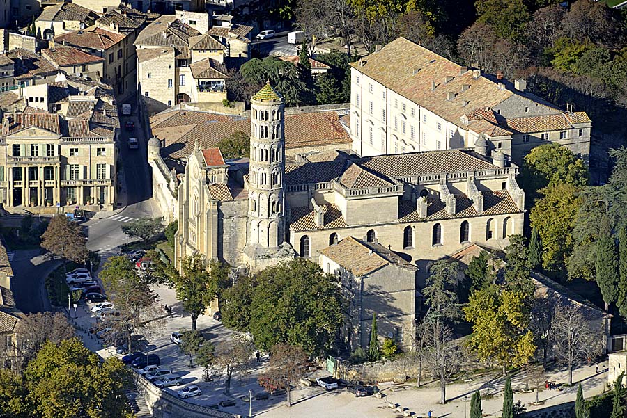 30uzes-31-1014