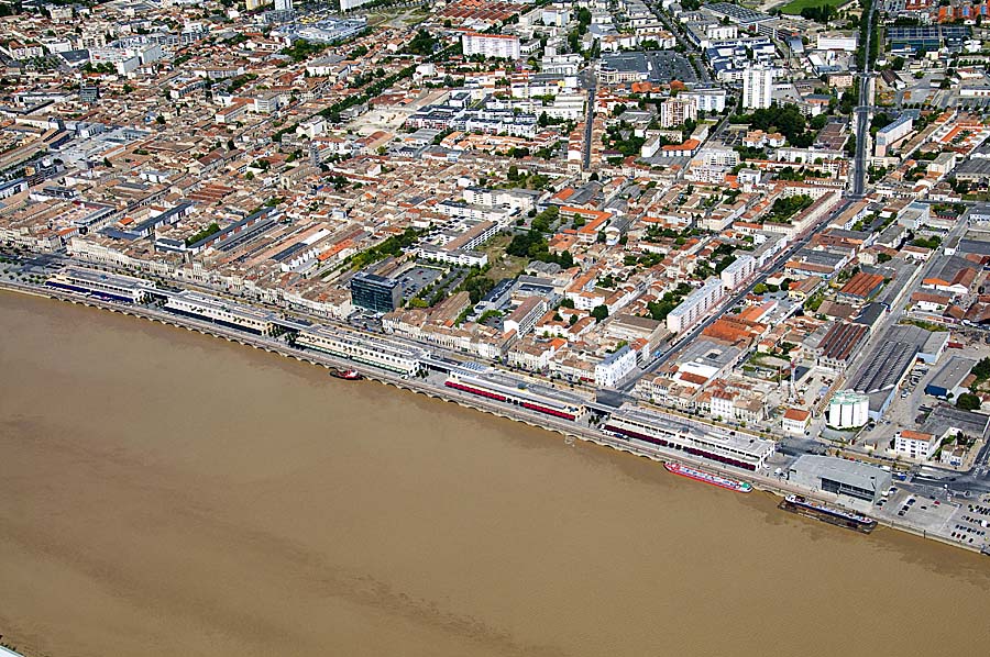 33bordeaux-114-0809