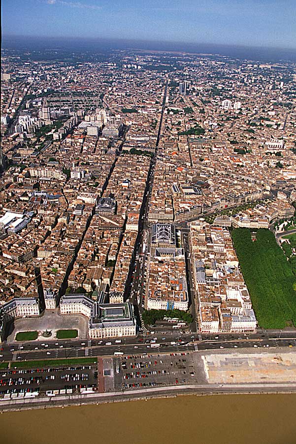 33bordeaux-12-e00