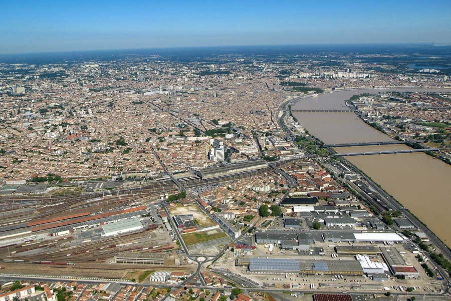 33bordeaux-126-0605
