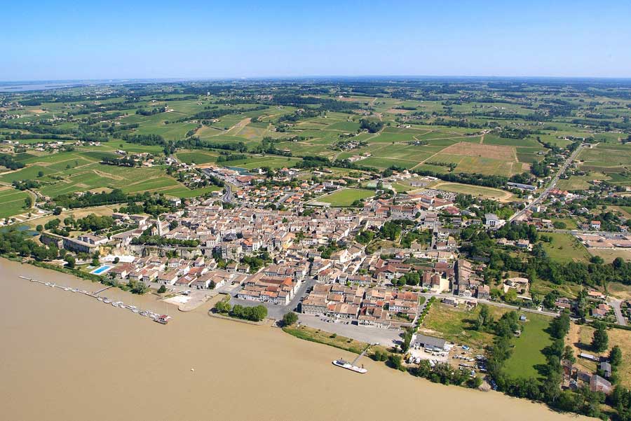 33bourg-sur-gironde-11-0605