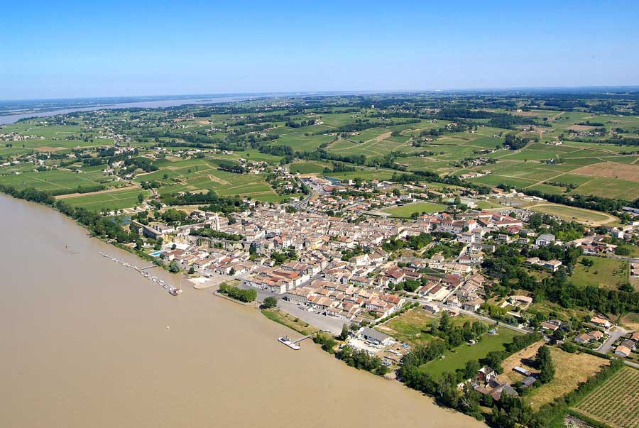 33bourg-sur-gironde-8-0605