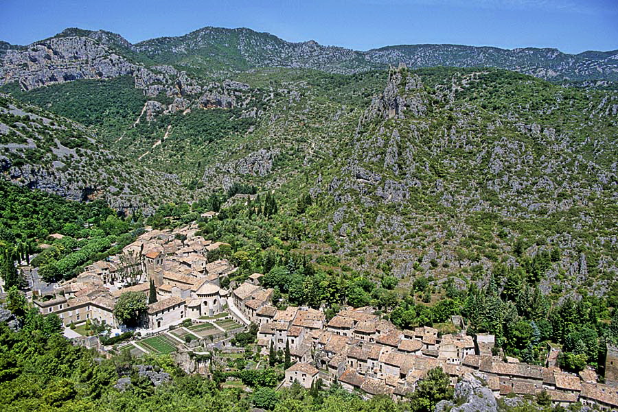 34saint-guilhem-le-desert-11-e01