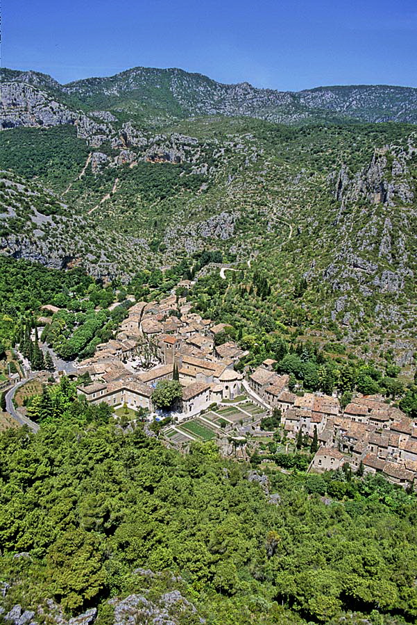 34saint-guilhem-le-desert-9-e01