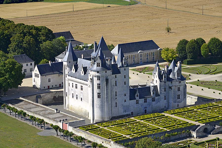 37chateau-du-coudray-montpensier-8-0720