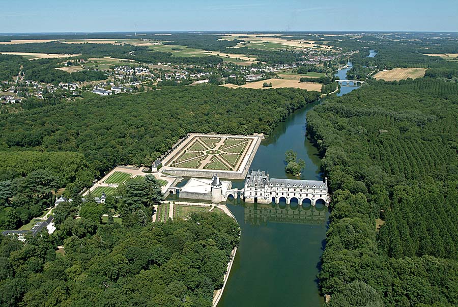 37chenonceaux-1-0704