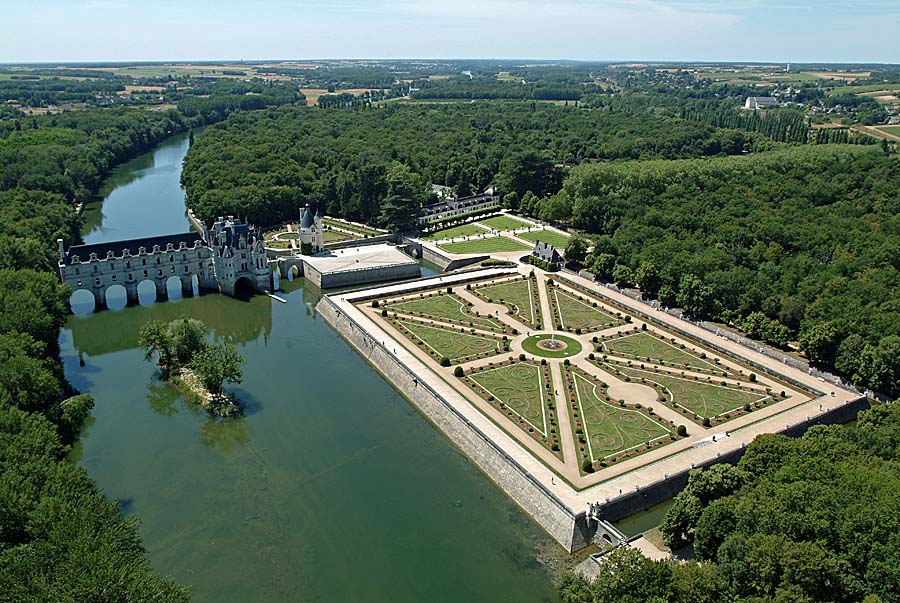 37chenonceaux-8-0704