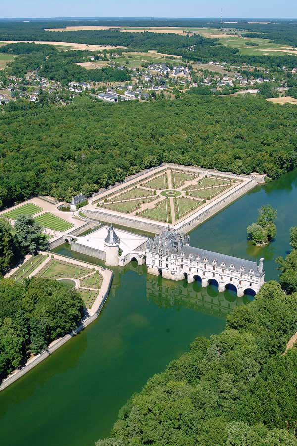 37chenonceaux-9-0704